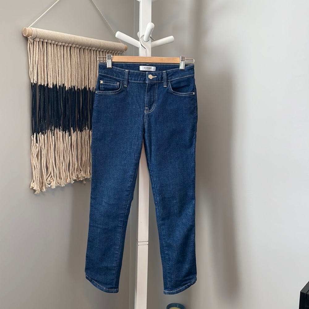 Guess crop jeans, medium dark denim, size 26